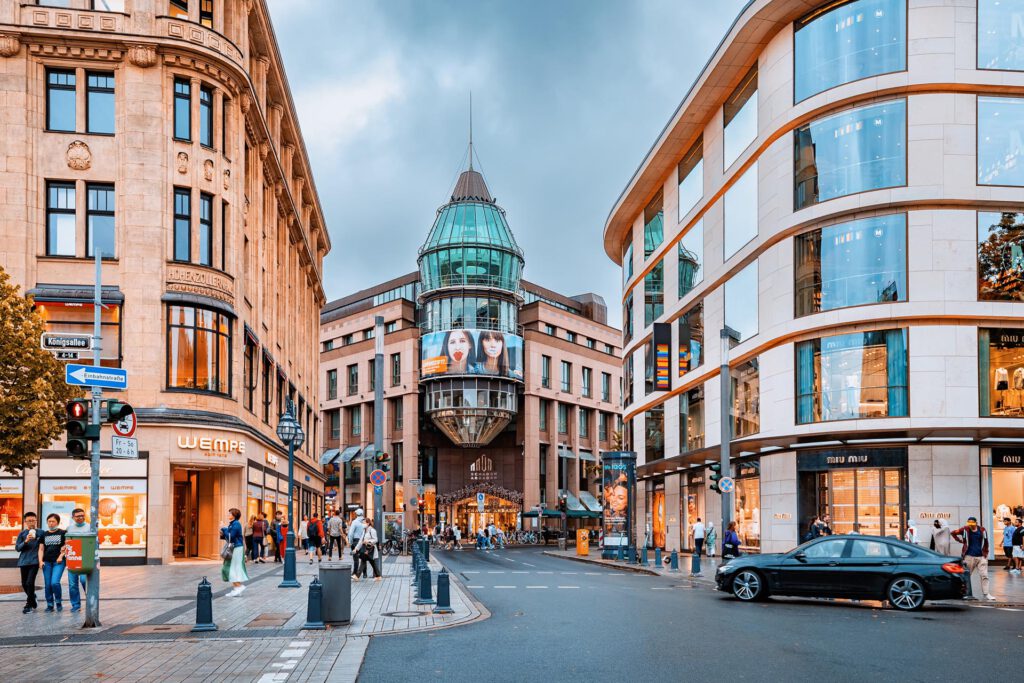 Luxury shopping on the KÖ at Hotel THE WELLEM in Düsseldorf