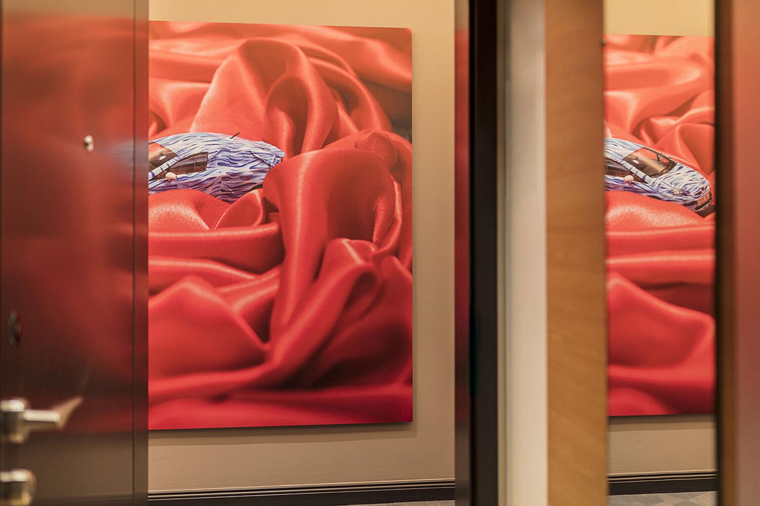 Kunst von HA Schult auf den Zimmern des Hotel THE WELLEM Düsseldorf